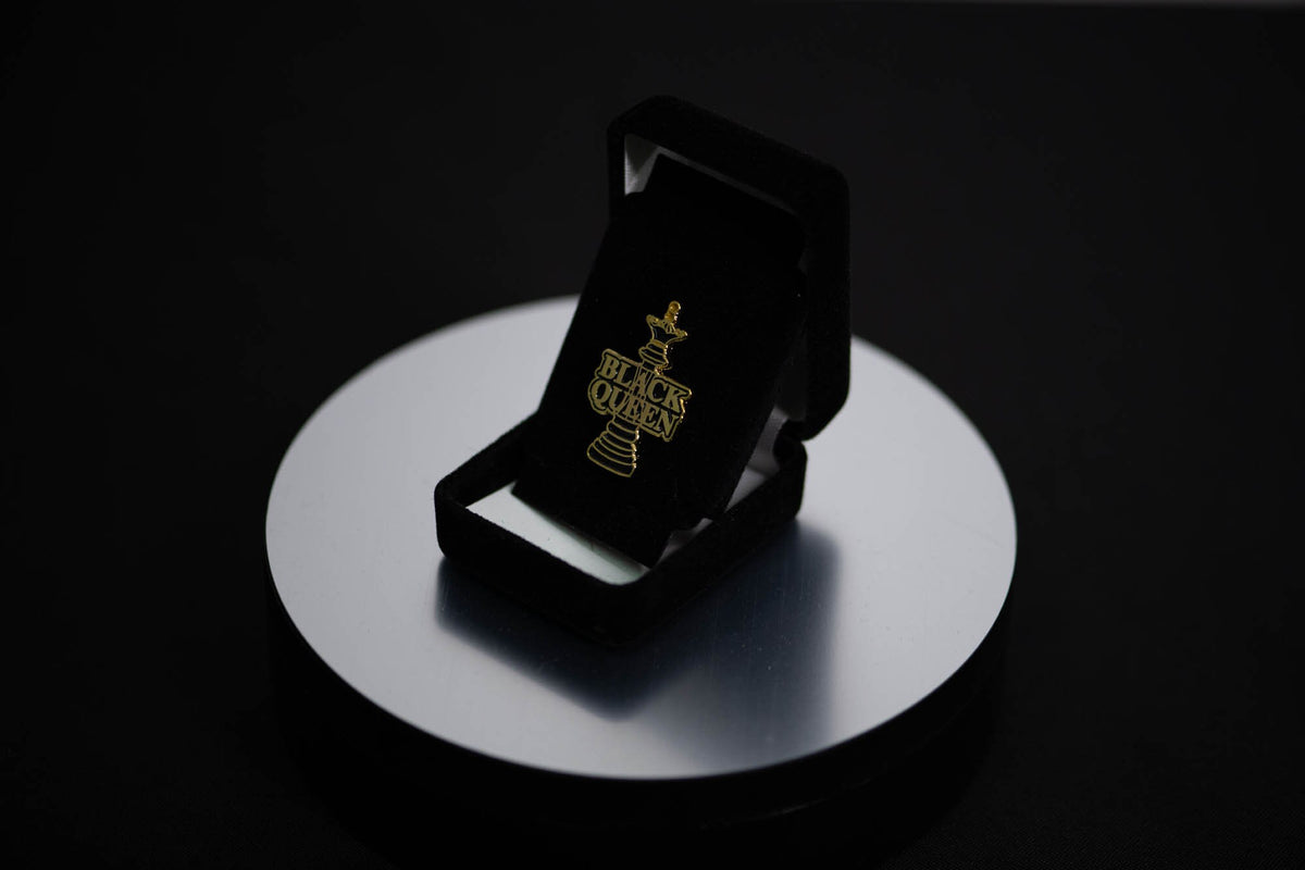 Black Queen Pin